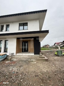 Casa superba, 5 camere, 126 mp, 6 ari teren, zona Patrauti