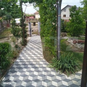 Casa 6 camere, 250 mp, zona Luncani