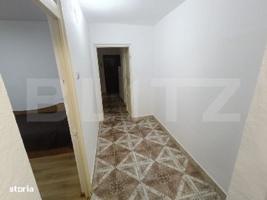Inchiriere apartament 3 camere, 2 bai, balcon inchis - zona Kaufland