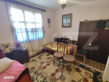 Casa individuala, 2500 mp teren, in Putna