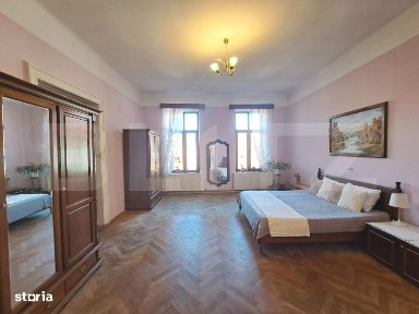 Apartament de vanzare, 6 camere, 182 mp, gradina comuna, Centrul Istor