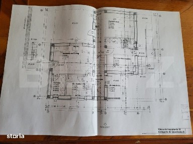 Casa la rosu, cu 3 camere, 74 mp, teren 800 mp, zona Centura, Bistrit