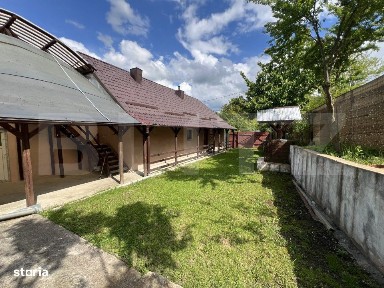 Casa 5 camere +29 ari teren la 30km de Bistrita