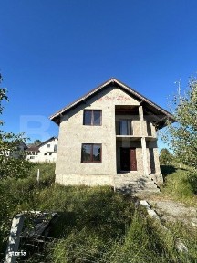 Casa individuala 230 Mp, zona Baile Figa Beclean