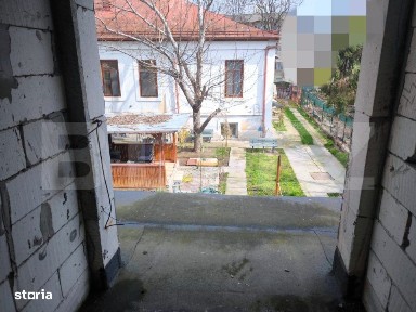 Propietate cu 2 case si spatiu comercial, 585 mp teren, intersectia cu