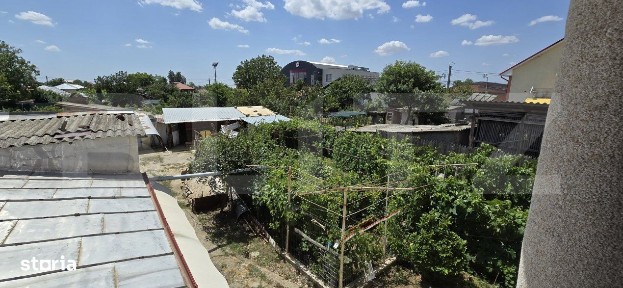 Gospodarie completa, ideala pentru familie, in zona Carcea - Primarie