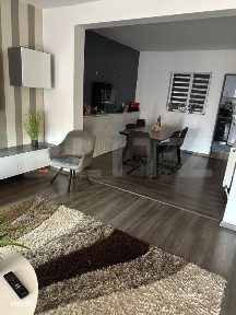 Casa P + M, 3 camere, 88 mp, teren 335 mp, zona Albesti