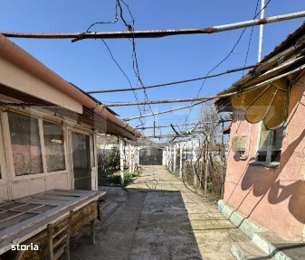 Casa si teren de 1000 mp, Bariera Valcii