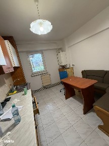 De Inchiriat Apartament cu 3 camere zona Bariera