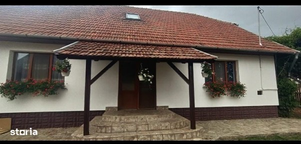 Casa de vanzare 5 camere P+M, Salard