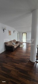 Casa de vanzare, 350 mp, zona Bercu Rosu