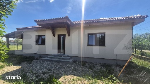 Casa cu 3 camere de vanzare, 120mp, teren 500 mp, in Lazuri