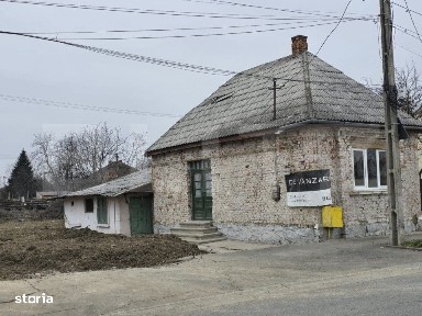 Casa cu 2 camere, 60mp - teren 500 mp, Zona Botizului