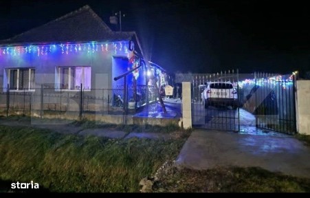 Casa de vanzare, 214 mp, Terebesti