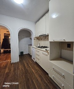 Apartament 3 camere de vânzare - Oradea, Rogerius