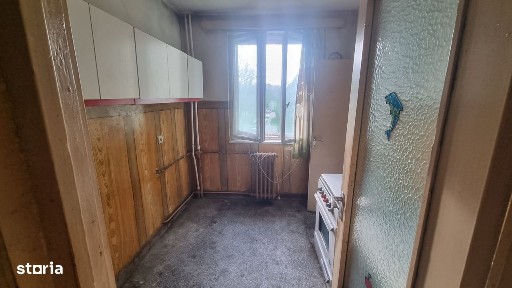 Apartament spațios 4 camere pe Bulevardul Dacia