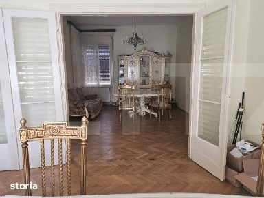 Casa ultracentrala 12 camere 789mp utili teren 810mp Timisoara