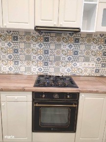 Case alaturate cu gradina, parcare si potential comercial in Elisabe