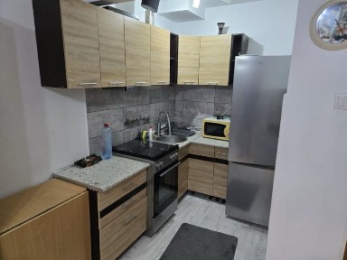 Vand apartament in Olimp