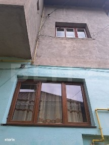 2 case lipite, ideale pentru 2 familii - Harman, la doar 10 minute d