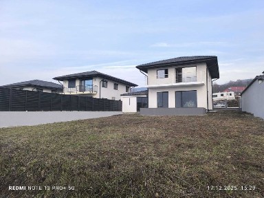 Casa Finisata 124mp, Garaj, Teren drept 583 mp, Panorama-CRACIUN