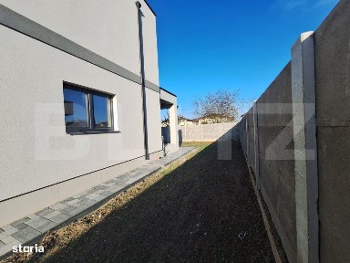 Duplex spectaculos 4 camere in Mosnita veche