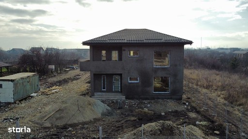 Casă exclusivistă de vânzare în Sânpetru