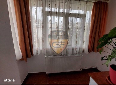 Apt decomandat 3 camere Casa de Cultura 52mp, boxa 8 mp, centrala gaze