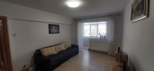 Apartament 2 camere Ciuperca, decomandat, centrala