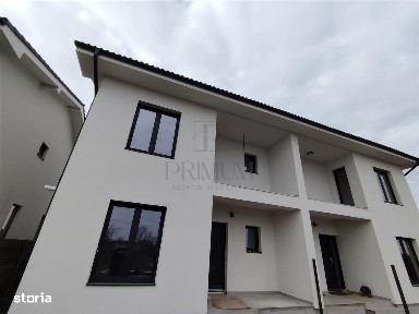 Duplex spatios - Asfalt - toate utilitatile.