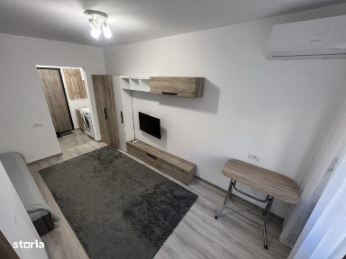 Inchiriez garsoniera