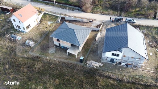 Casa de vanzare in Corusu