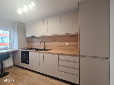Apartament de 2 camere decomandat, 51 mp, 2 balcoane, zona Terra