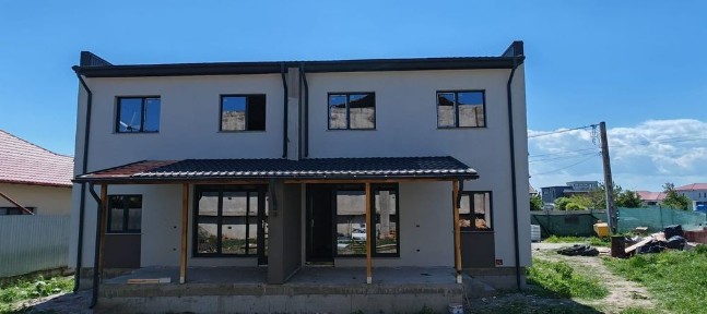 Apartament/Casa tip Duplex 4 camere,Focsa