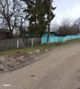 casa si padure de vanzare