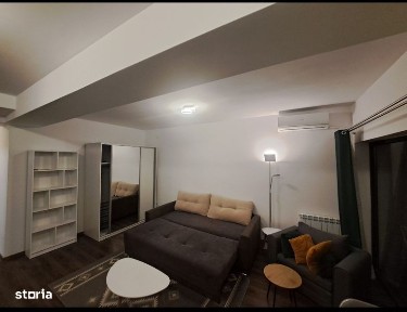 Garsoniera moderna în Danubius Tower.