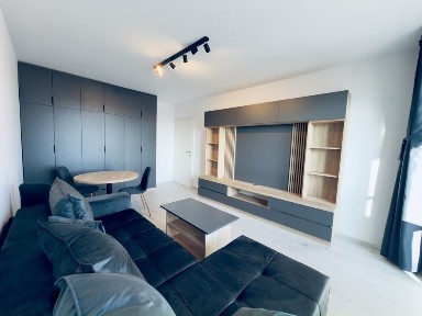 Apartament cu 2 camere de inchiriat in zona Tractorul prima chirie