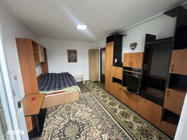 Inchiriez 1 camera in apartament cu 2 camere sector 2 colentina obor