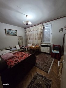 Vand apartament vintage