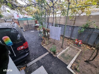 Delfinariu -casa de caramida