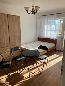 dau in chirie garsoniera