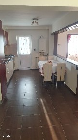 Apartament 3 decomandate de vânzare