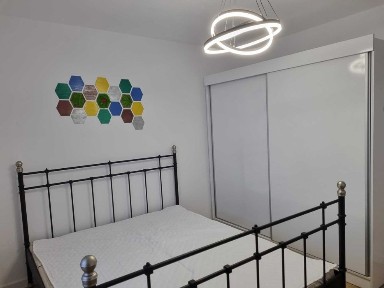 Inchiriez apartament recent renovat, la Piata Sudului