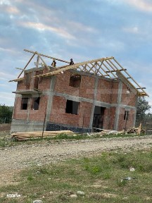 Casa individuala 4 camere, 120 mp utili, Teren 517 mp la Plopii fara