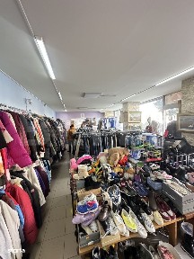 Spatiu comercial 300 mp - vitrina stradala, zona circulata, Deva
