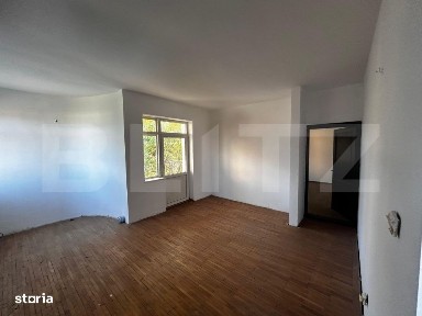 Casa de vanzare, 300 mp, strada Jiului