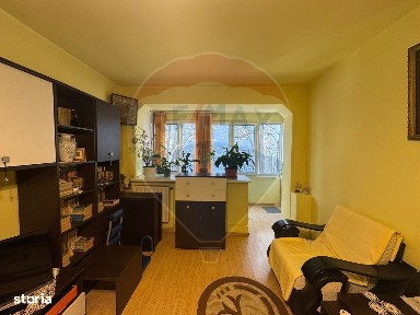Apartament cu 3 camere de vânzare în zona Brazda lui Novac