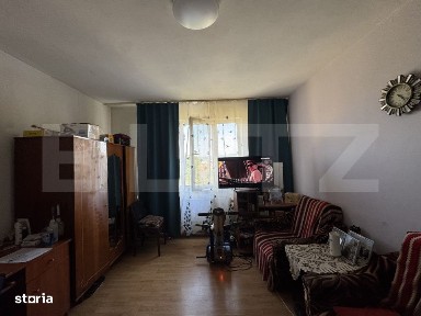 Apartament cu 2 camere, decomandat in Simeria