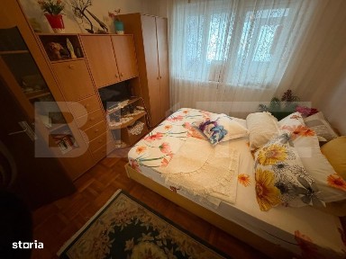 Apartament cu 3 camere, 50 mp, decomandat, zona Minerul