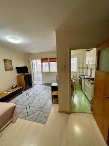 Garsoniera, decomandata, Metrou Gorjului - Moinesti